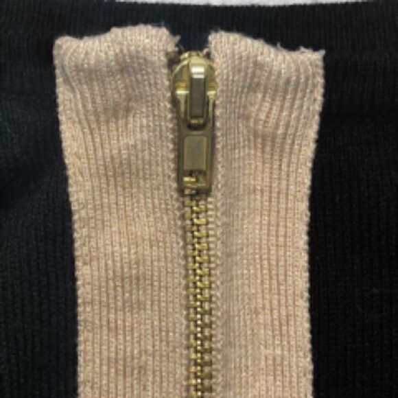 Vertical Design Black Sweater with Exposed Zipper in Back. Size S. - Picture 5 of 5